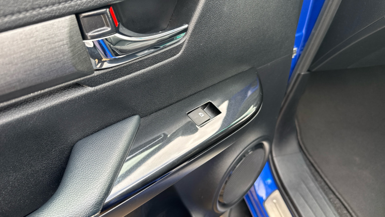 Toyota Hilux Diesel Invincible X D/Cab Pick Up 2.8 D-4D Auto